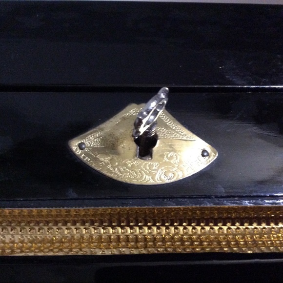 ❤️Vintage large Japanese painted jewelry music box - Picture 13 of 17